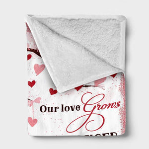 Personalized Flamingo Couple Fleece Blanket – “Our Love Grows Stronger” Custom Name Blanket, Romantic Gift for Couples - FlamingoAholic